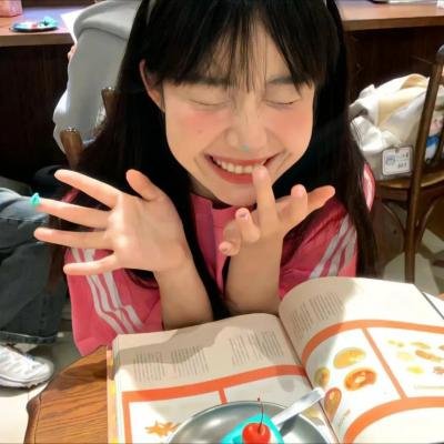 独家爆料：顶流爱豆直播带货翻车，官方紧急介入，前后半年
